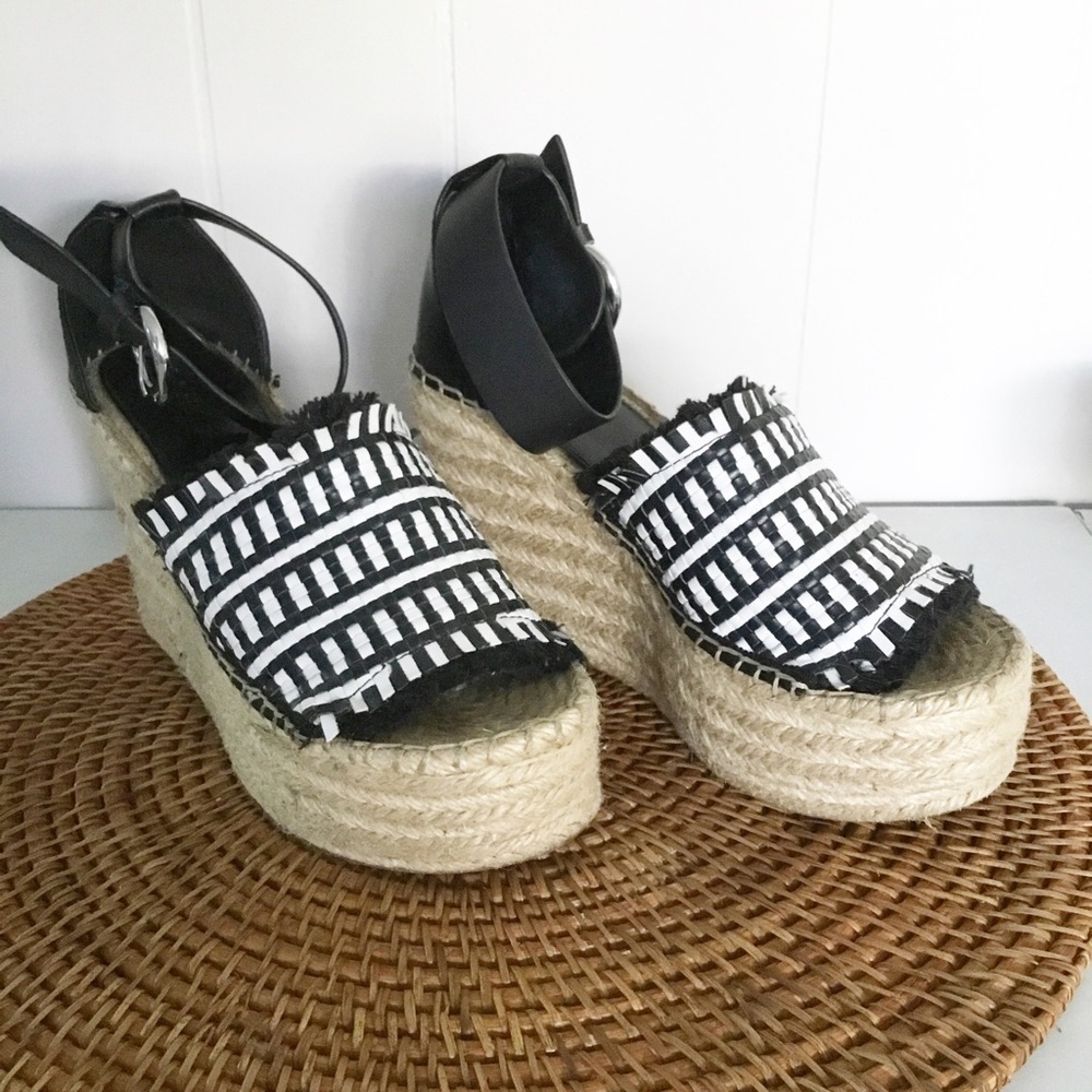 Marc Fisher Black & White Wedge Size 6.5 Espadrilles Shoes